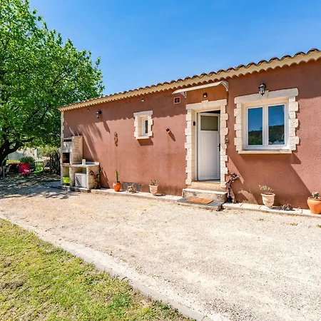 Holiday home La Petite Maison Dans La Vigne Gaujac (Gard)