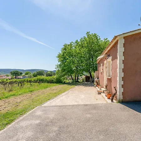La Petite Maison Dans La Vigne Hébergement de vacances Gaujac (Gard)